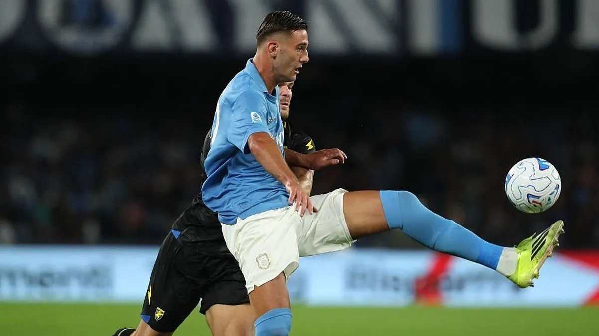 Napoli, Lorenzo Lucca verso l’addio a gennaio: prende quota l’ipotesi Udinese-2