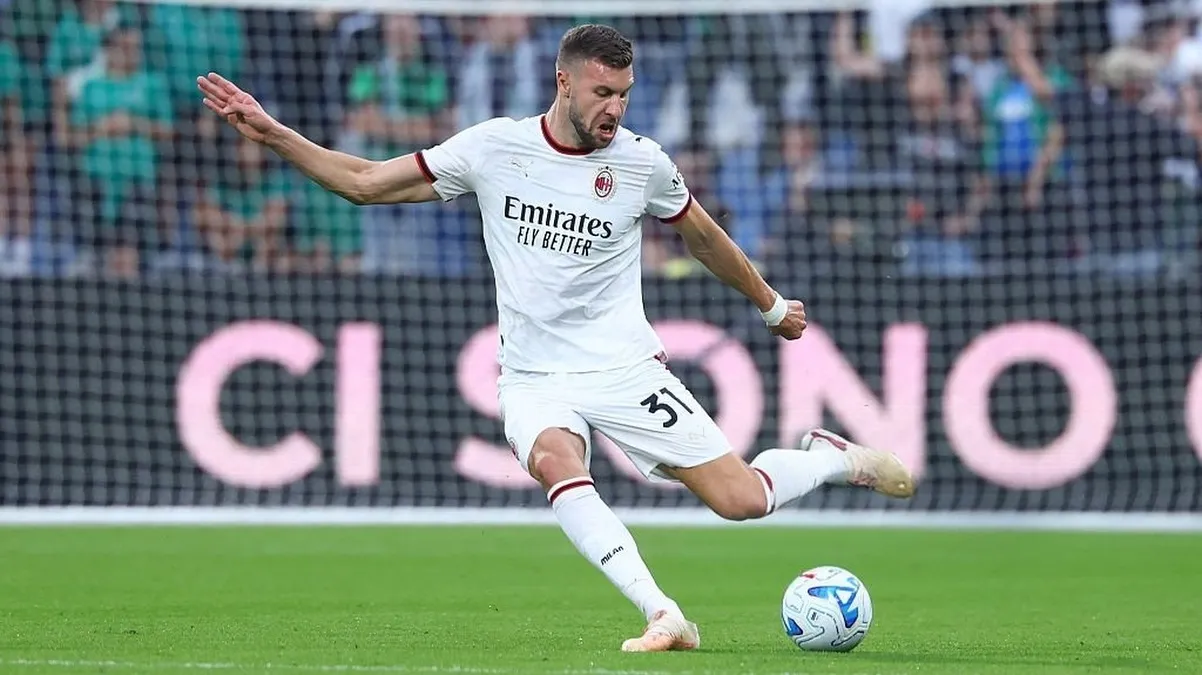 Milan, Pavlovic fino al 2031: da possibile partente a insostituibile-2