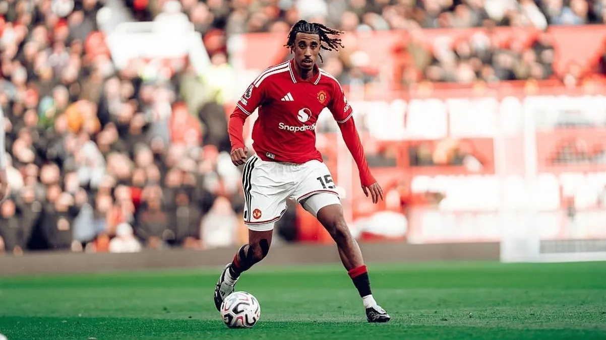 Leny Yoro, il Milan guarda al Manchester United: 50 milioni per la difesa-2