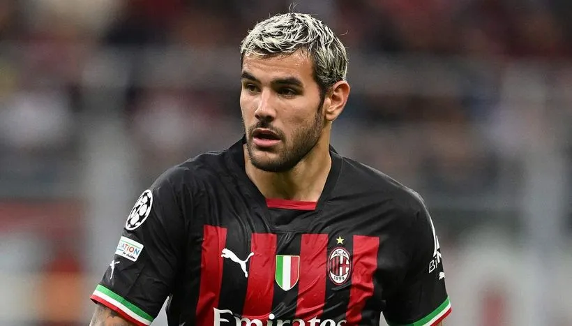Milan, vice Theo Hernandez: possibilità per un giovane della Primavera
