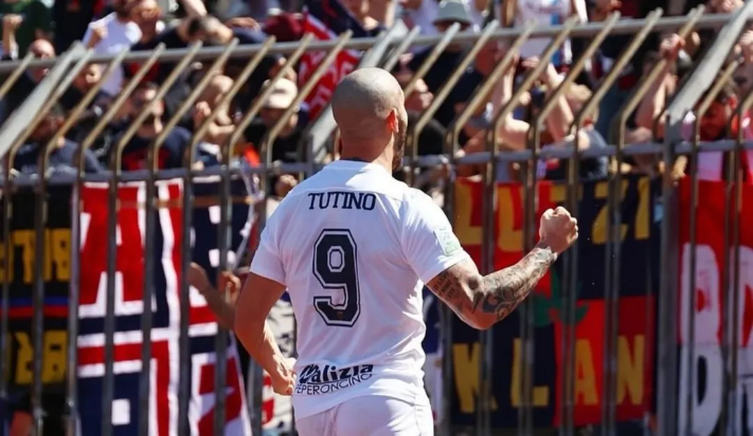 Sampdoria, il primo Tutino blucerchiato: "Sono emozionato, non vedevo l'ora di essere qua"
