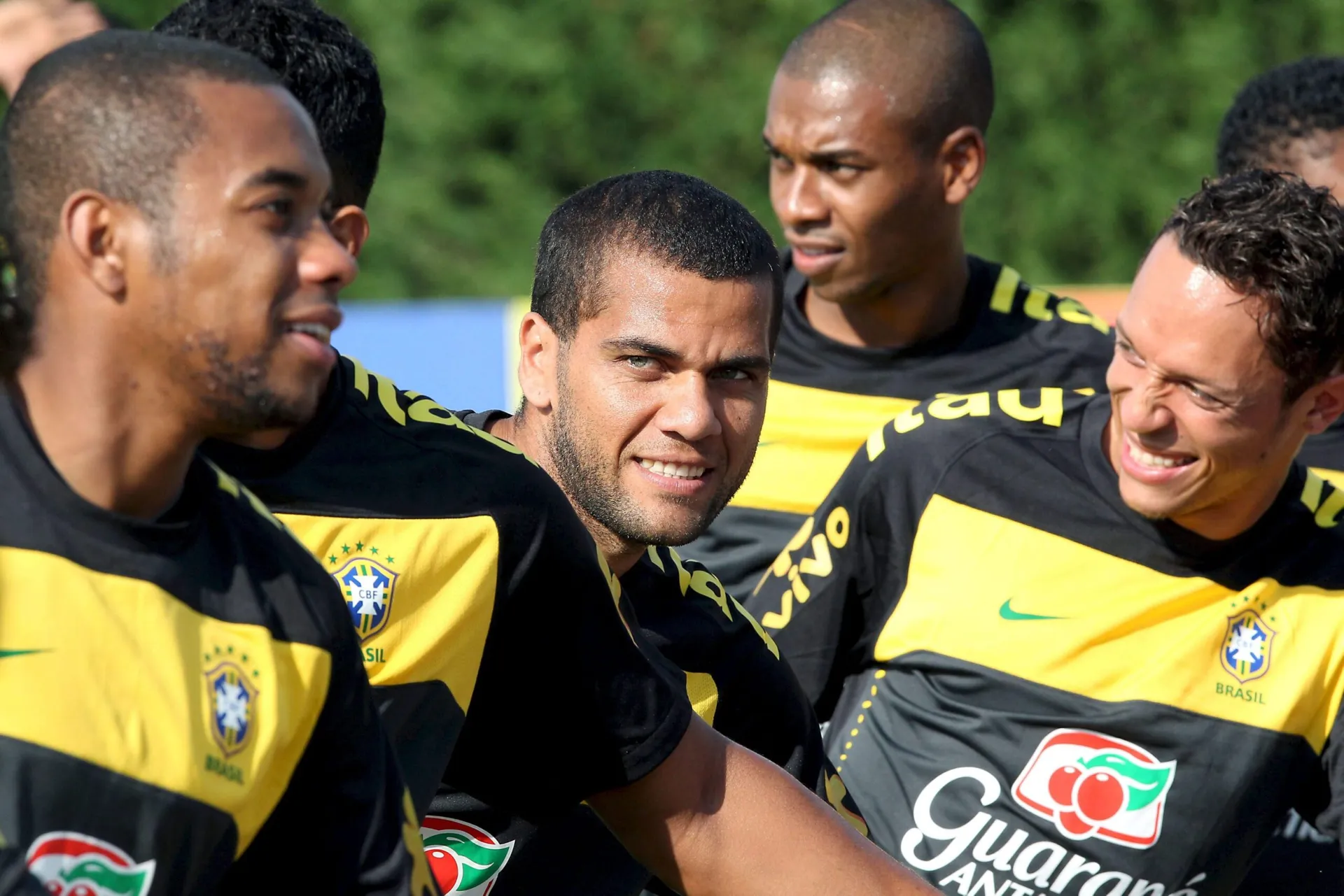 Brasile: il ct Dorival rompe il silenzio sui casi Robinho e Alves