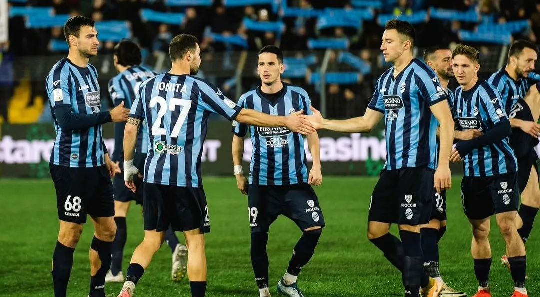 Lecco, Aglietti e' al bivio: contro il Palermo nessuna alternativa ai tre punti
