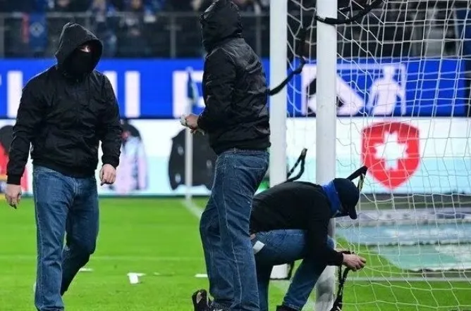 Amburgo-Hannover nel caos!
