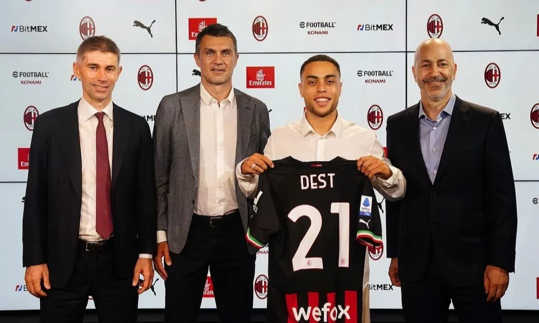 Milan, Sergino Dest si promuove: "Nulla contro Pioli, non ho fatto così male in rossonero"