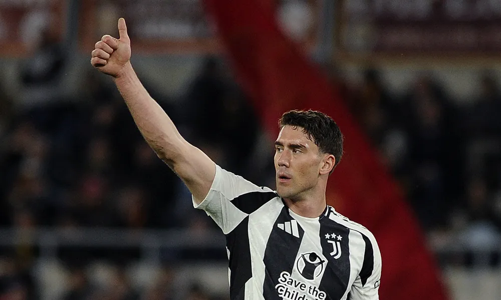 Ultim'ora Juventus, Vlahovic resta o va? C'è la decisione definitiva