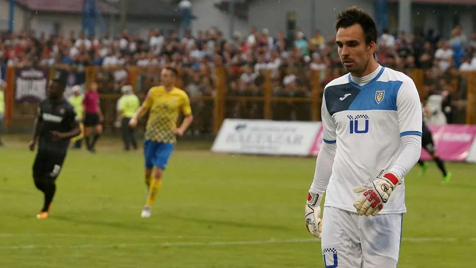 Il Carpi sul portiere croato Santini