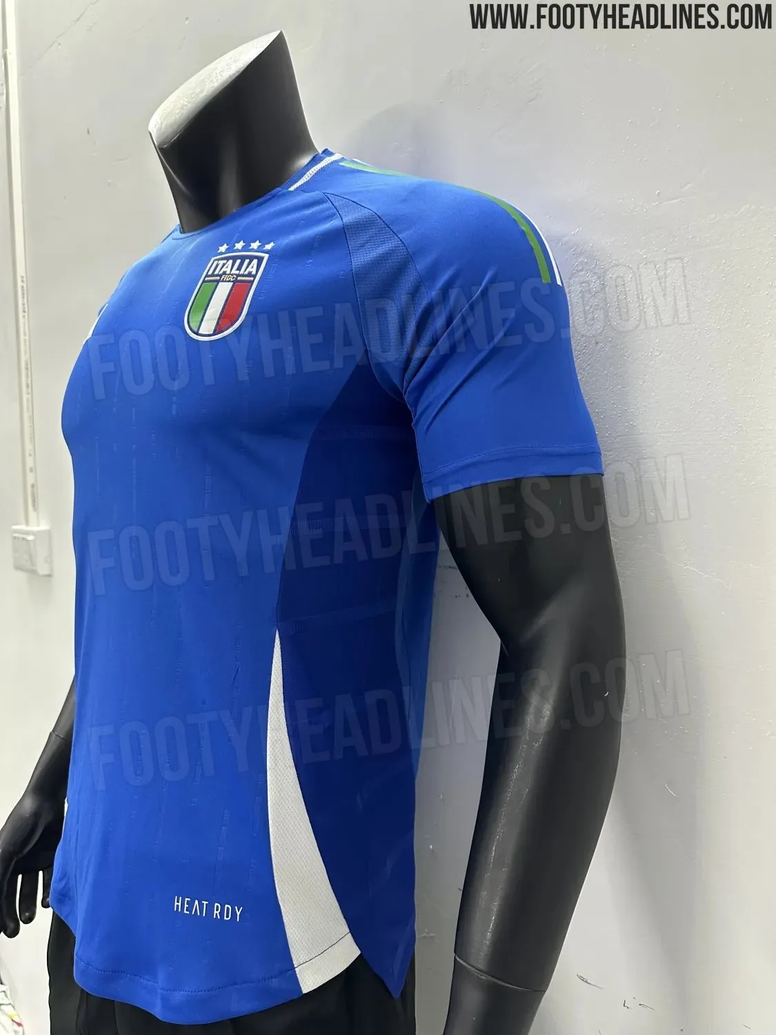 Italia, la maglia per gli Europei