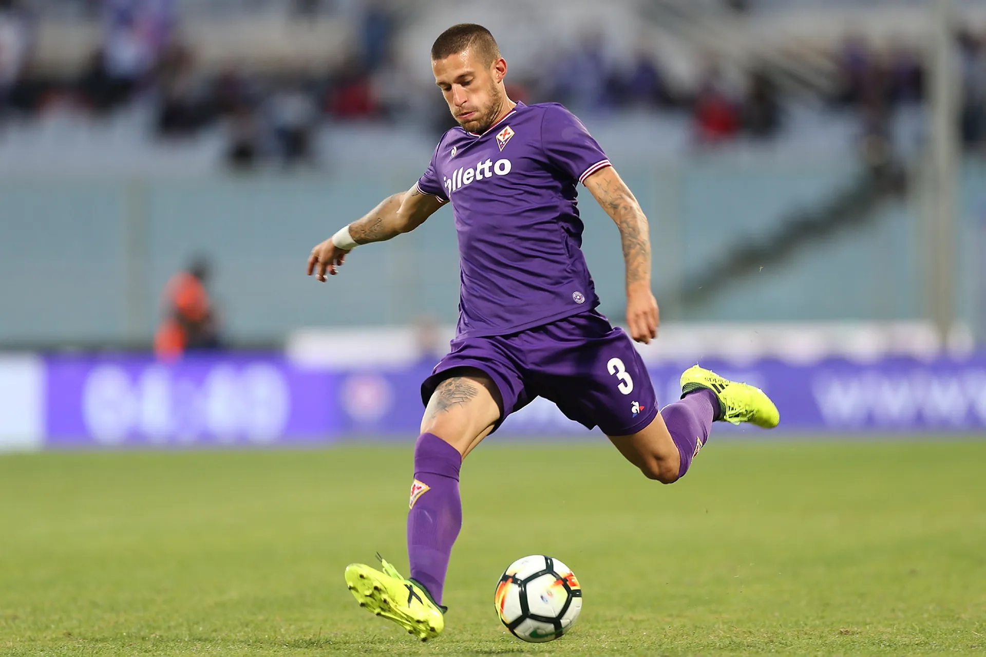 Per la Fiorentina ci sarà la giostra dei terzini intorno a Biraghi?