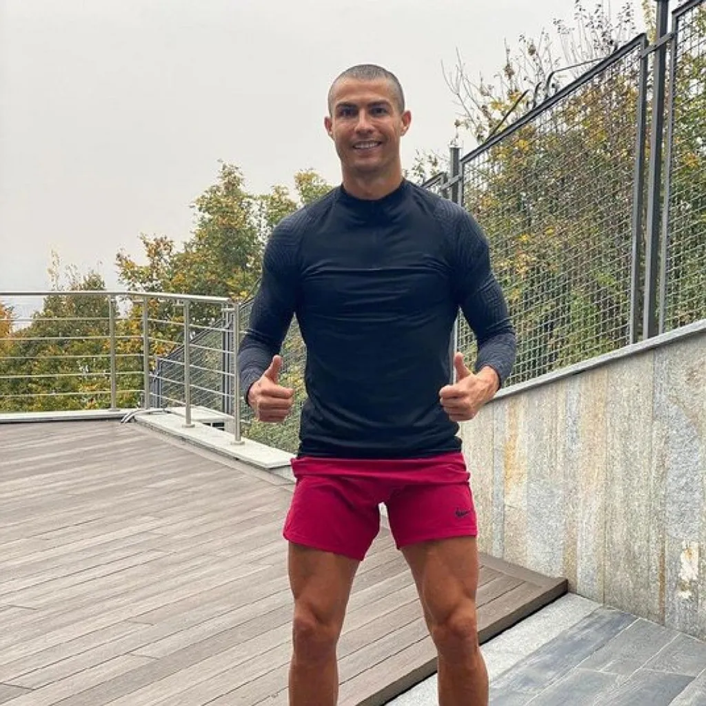 CR7 nuovo look prima del rientro