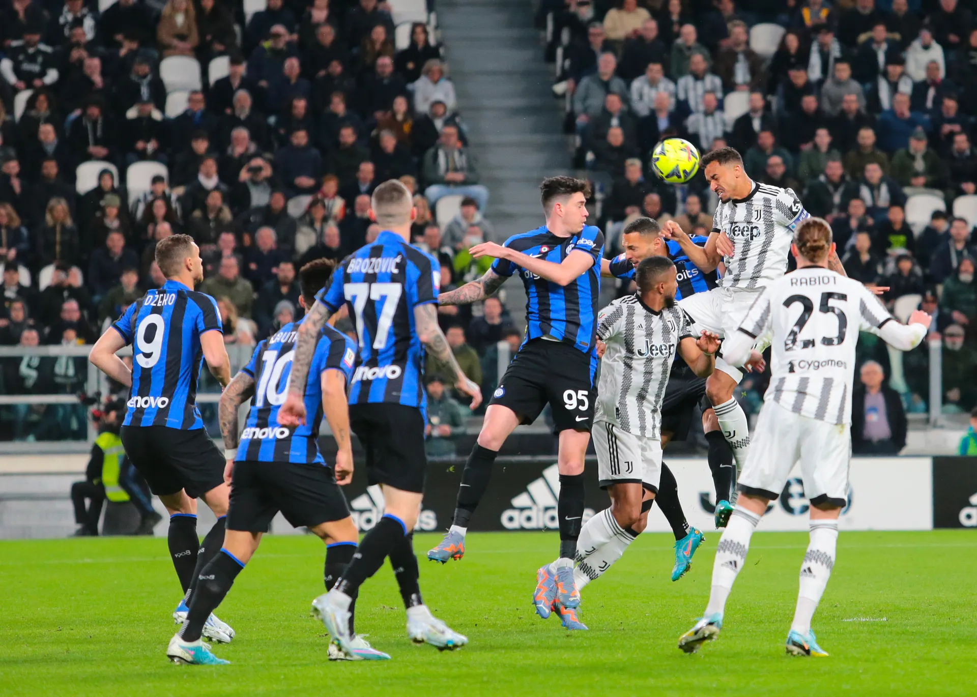 Inter - Juventus, i diffidati delle due squadre in vista della finale