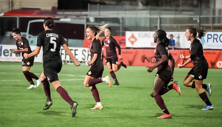 Femminile: goleada Juve. Pomigliano: prima vittoria al derby