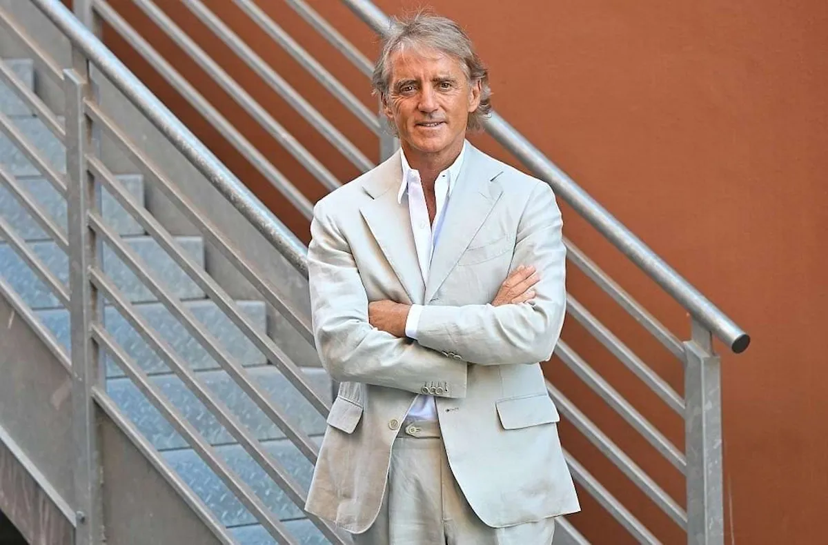 Roberto Mancini torna in corsa per la Nazionale: cosa cambia dopo il caso Pirlo