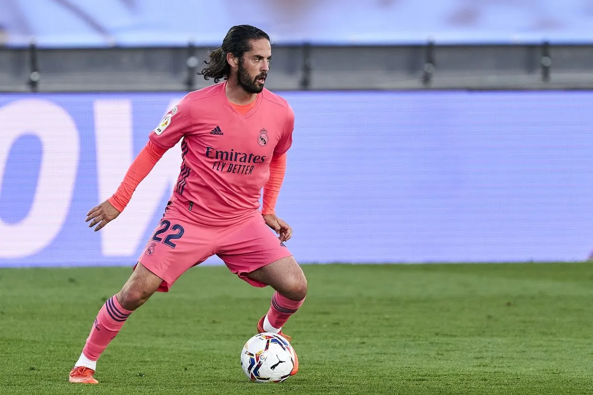 Milan, si lavora per Isco: affare ad una sola condizione