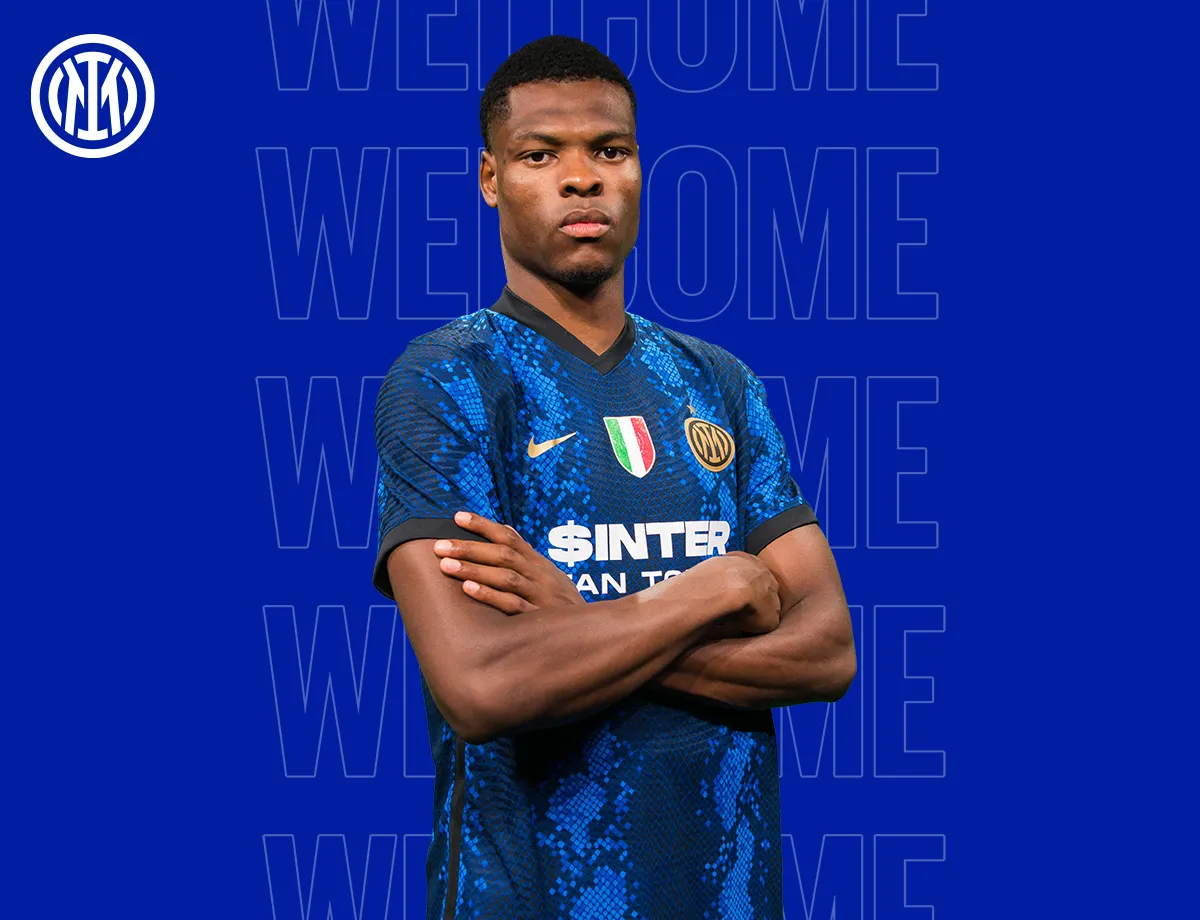 Inter, Dumfries: «Sto parlando col club del rinnovo di contratto»