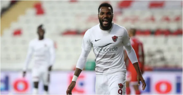 Calciomercato Atalanta, c'è il vice Zapata: ad un passo Boupendza