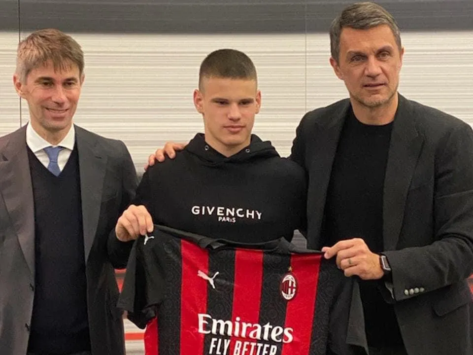 Milan: Kerkez, il terzino che ha stregato Moncada