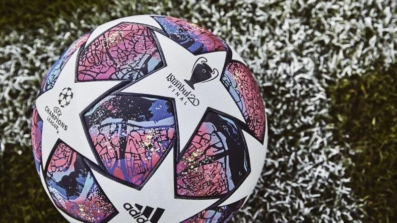 L'UEFA sospende la Champions ed Europa League