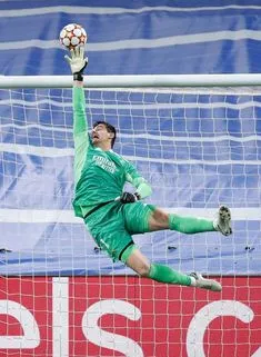 Real Madrid: brutte notizie per Courtois