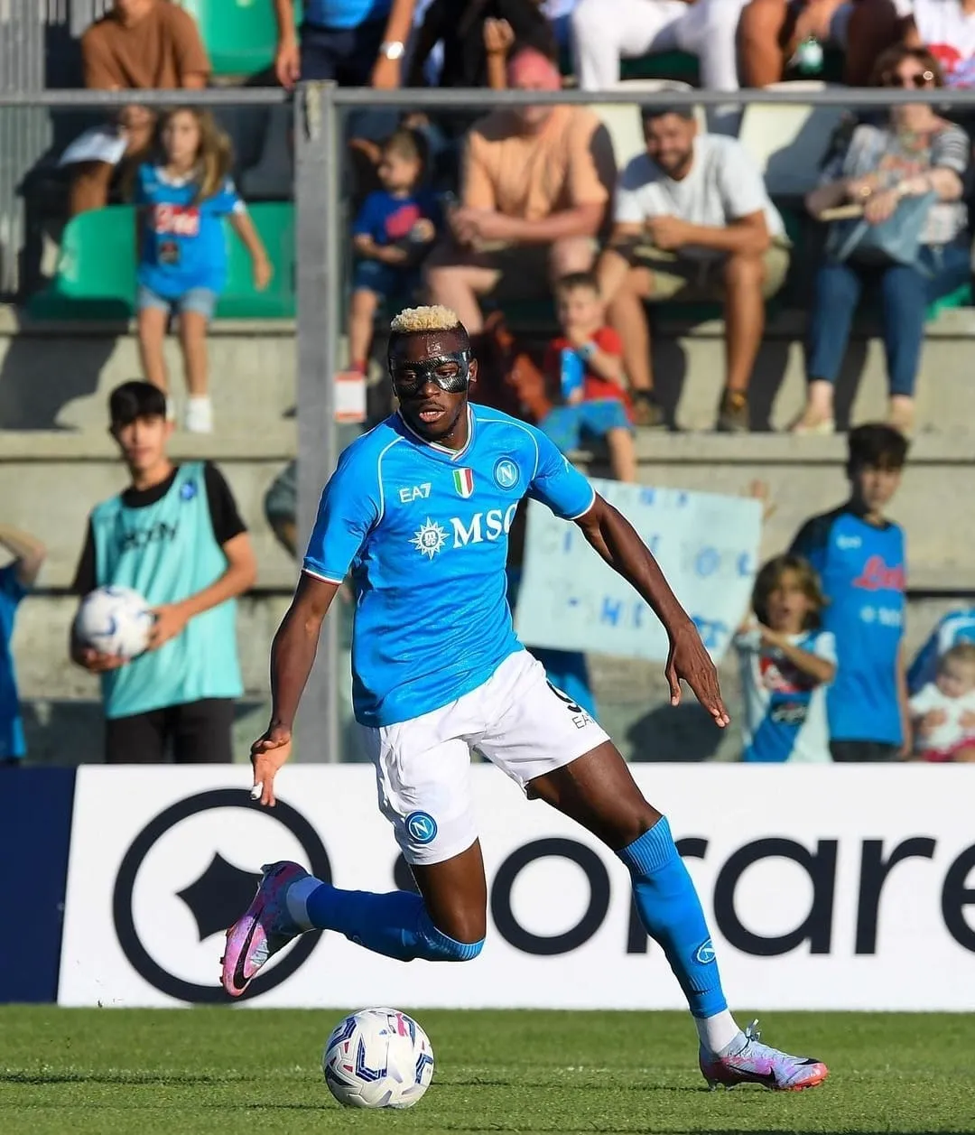 Osimhen: "Difficile rifiutare l'Arabia. Ho le maglie di Chelsea e Man United. Sul futuro..."