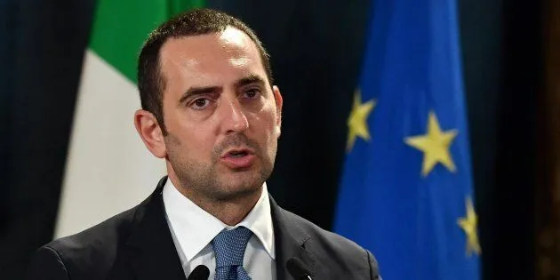 Spadafora: "Lavoro per riaprire gli stadi a mille persone"