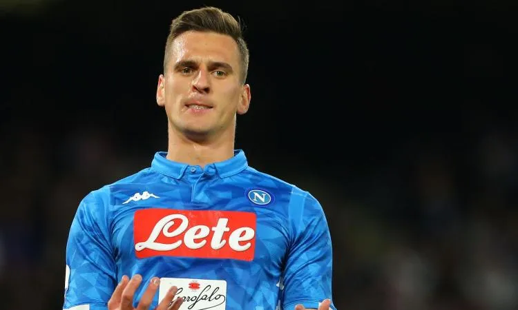 Napoli-Milik sempre più lontani