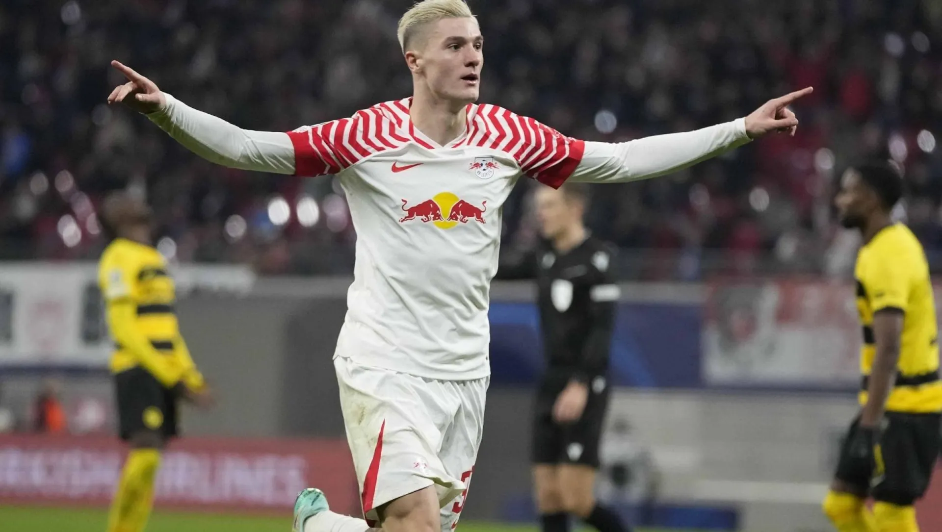 Milan, Ibrahimovic contatta Sesko: gli agenti a colloquio con lo svedese