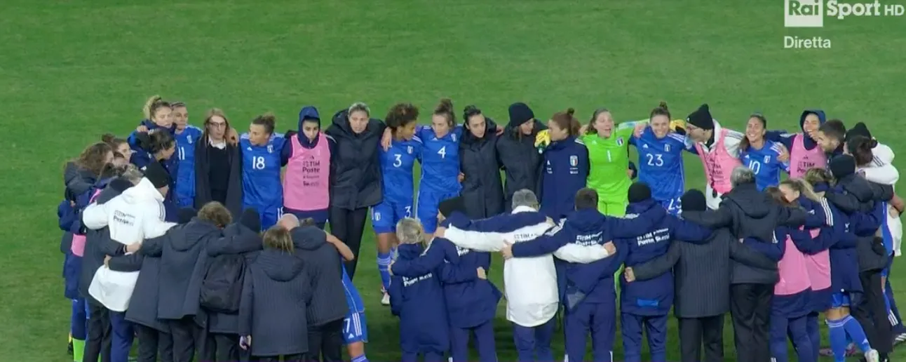 Nations League Italia Femminile cerchio