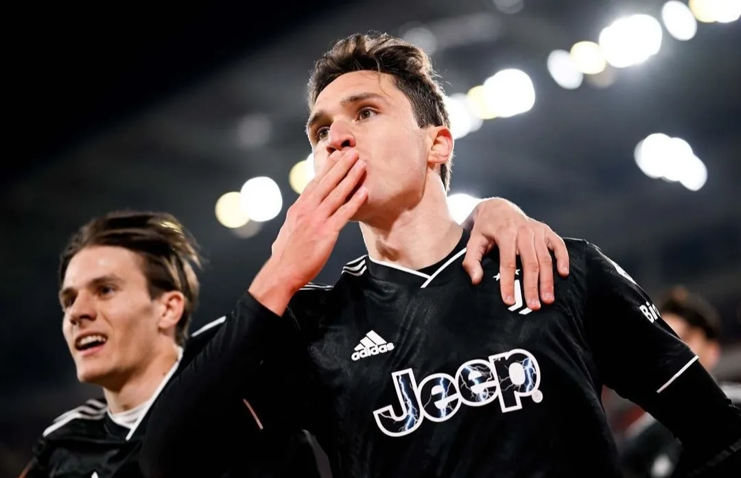 Juventus, Chiesa "smentisce" Allegri e prende per mano la Signora