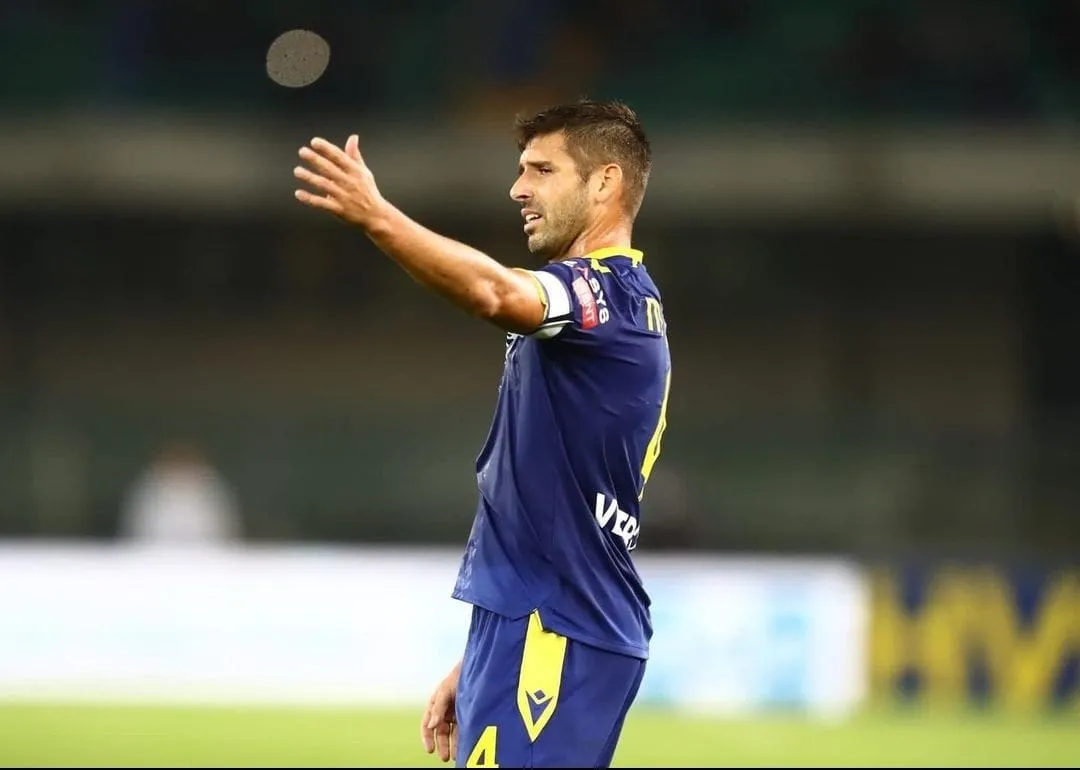 Hellas Verona: l'ex capitano riparte dalla torre
