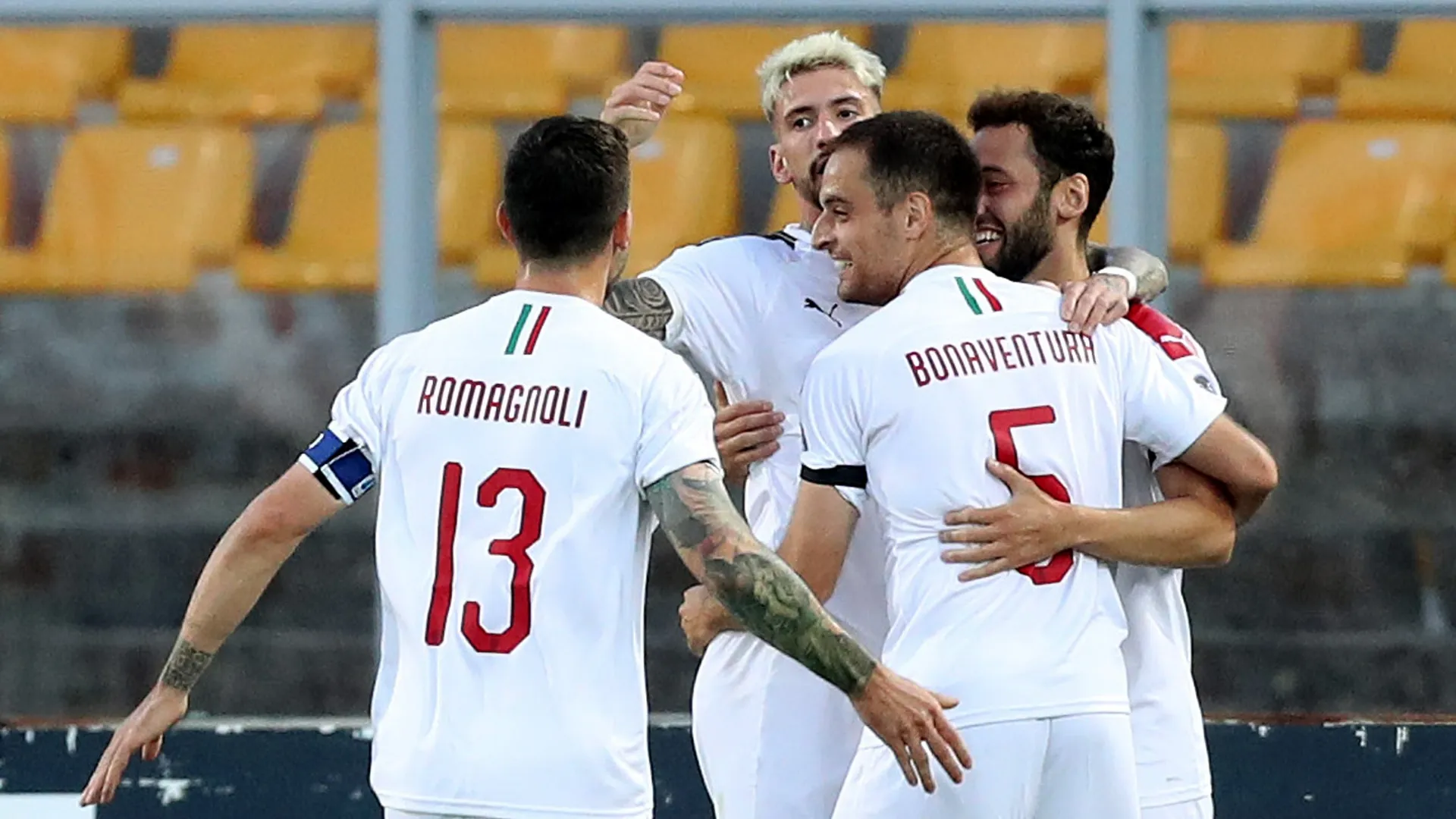 Lecce-Milan: Le pagelle dei rossoneri, Chalanoglu Ispirato
