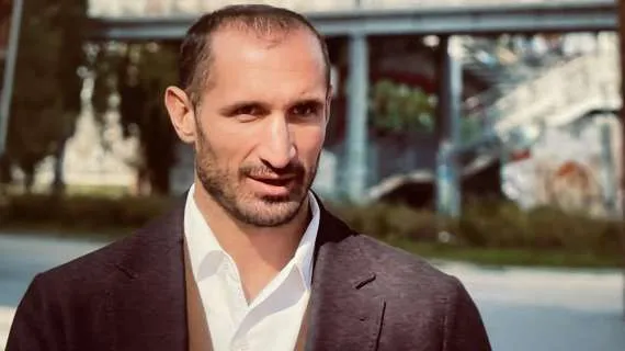 Problema infortuni, Caressa attacca il Milan: Chiellini difende Pioli "Bisognerebbe tornare come prima"