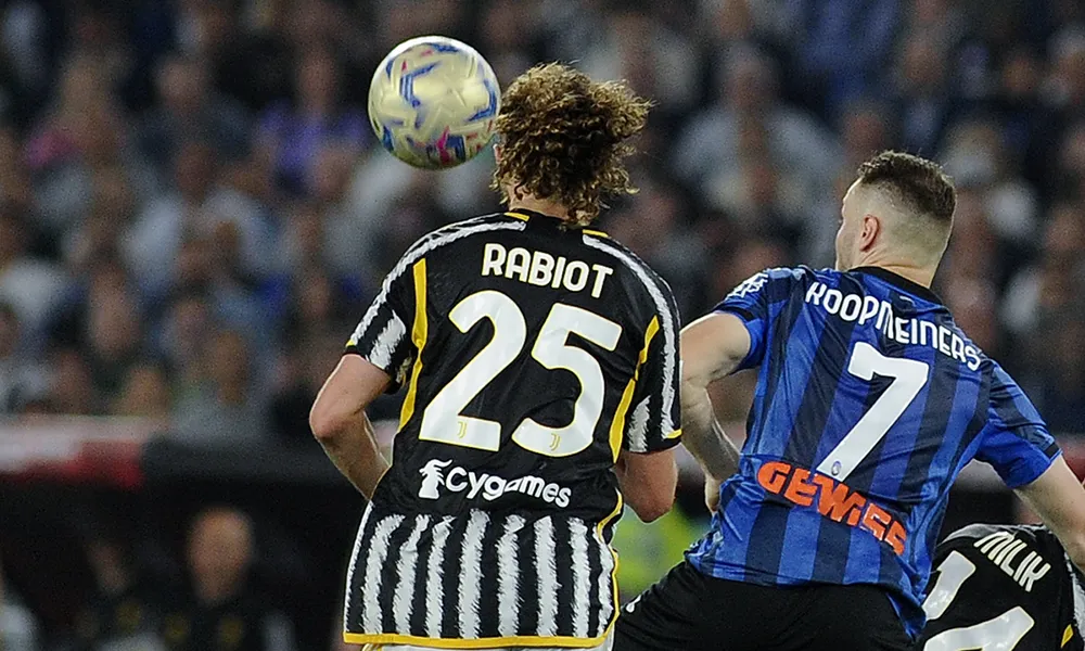 Juventus, il club saluta Rabiot: "Grazie di tutto, Adrien!"