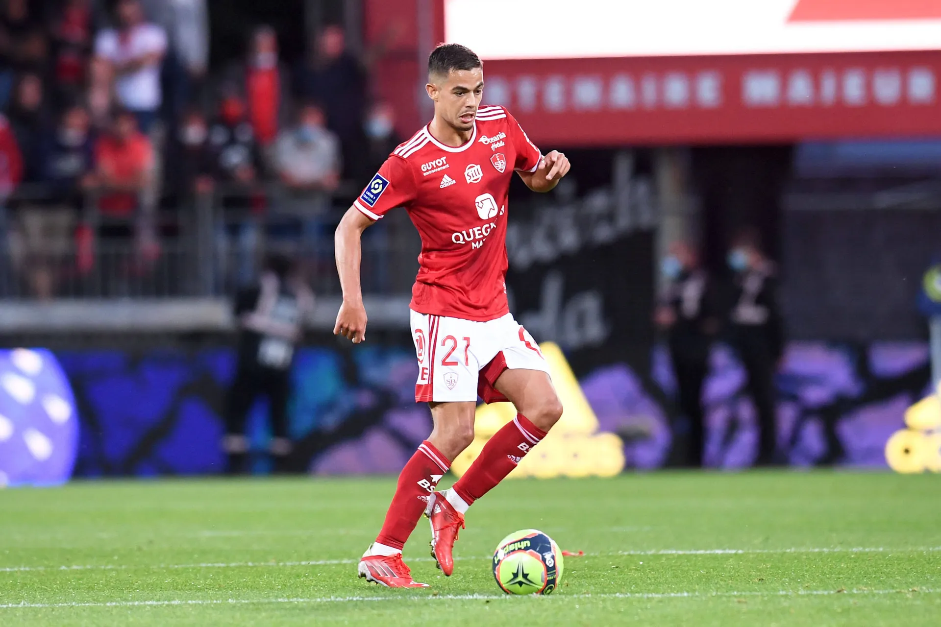 Calciomercato Roma, sfida al Milan per Faivre