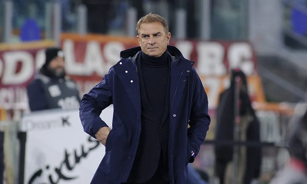 Sampdoria: Accardi riflette su Semplici, ma il presidente Manfredi esita.
