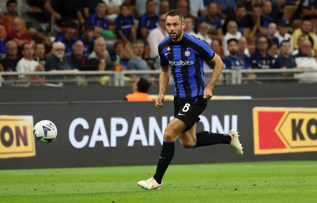 Inter, De Vrij-Acerbi il dubbio che attanaglia Inzaghi: chi per stanare Giroud?
