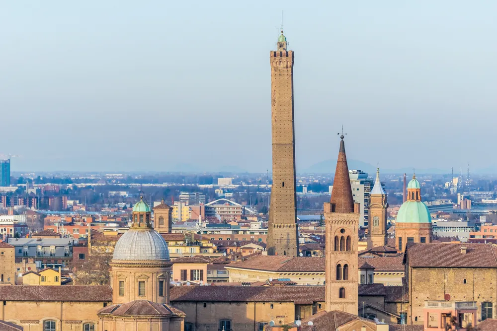 Bologna, i convocati per il ritiro di Valles: Calafiori assente