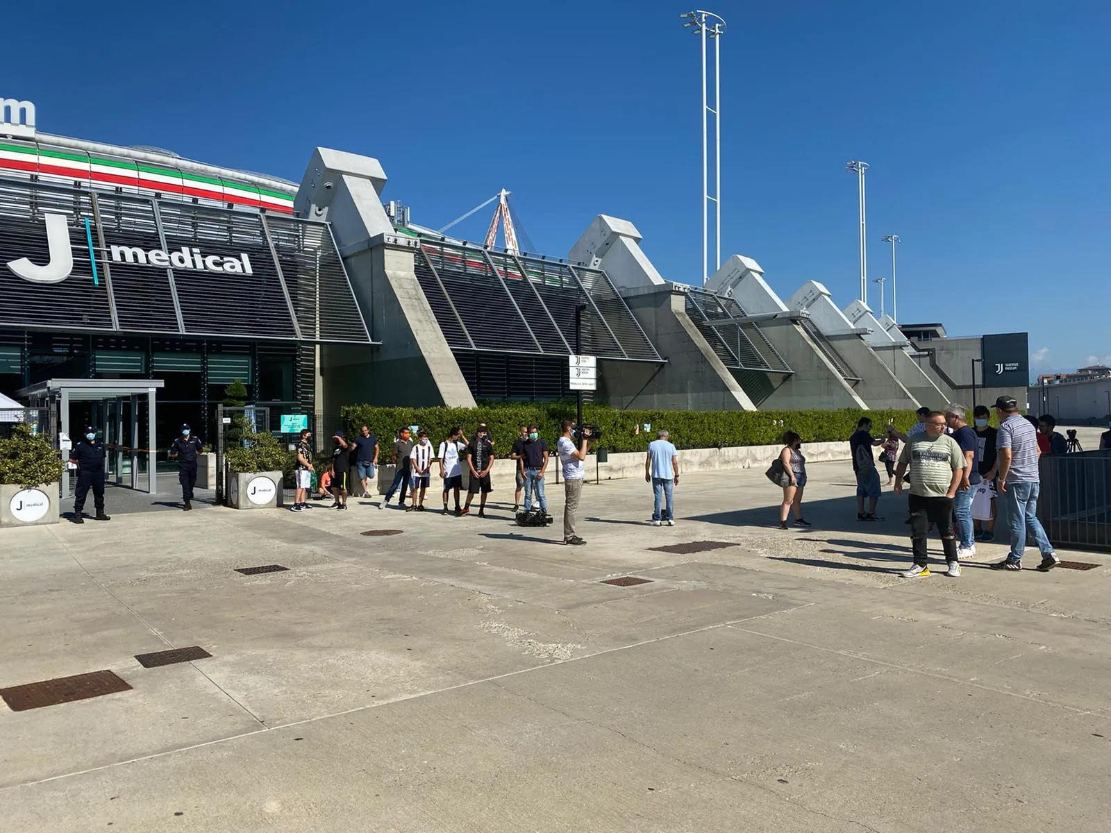 Visite mediche per Arthur e Pjanic