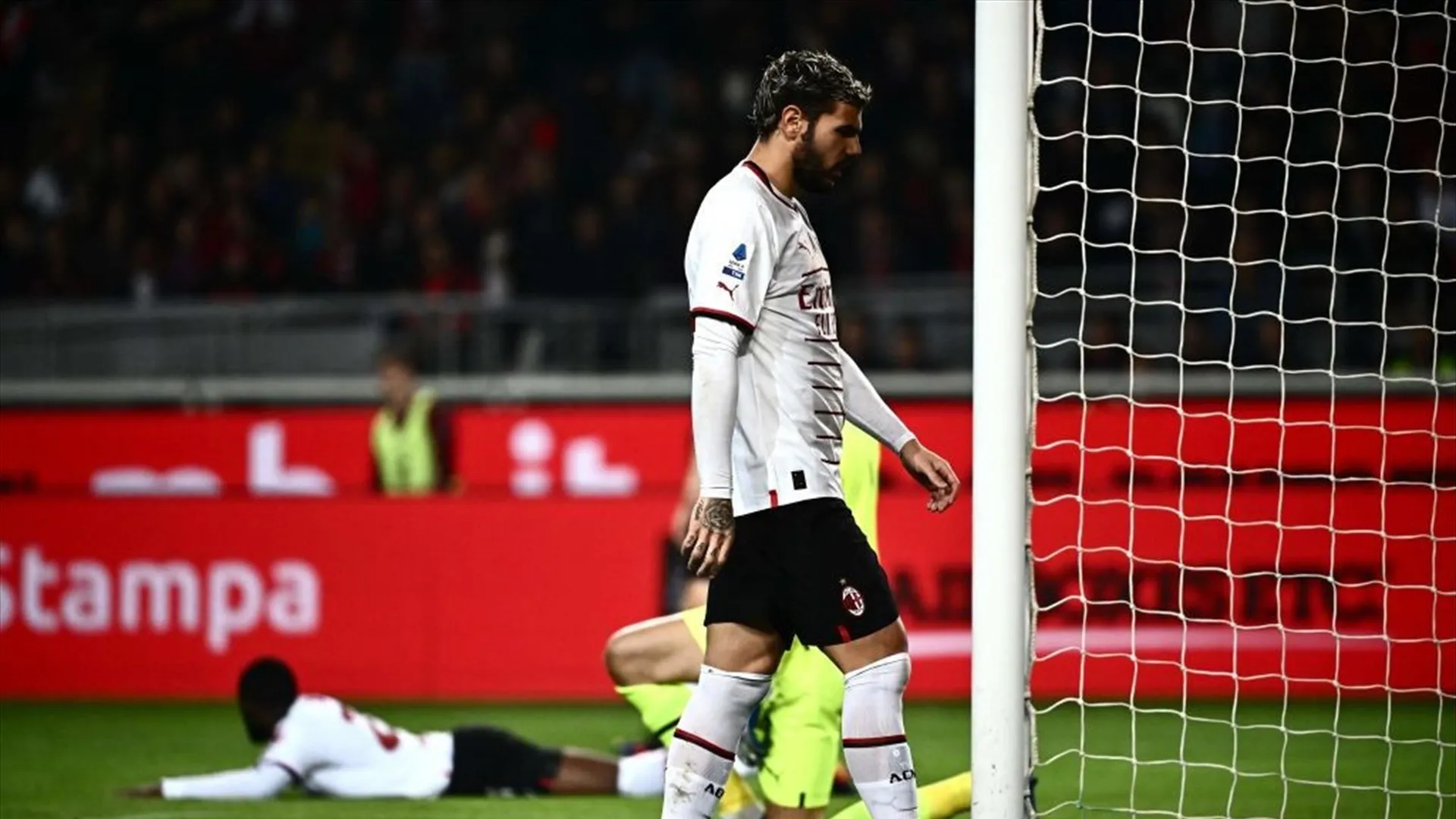 Milan, al "Grande Torino" una piccola squadra: scatta l'allarme?