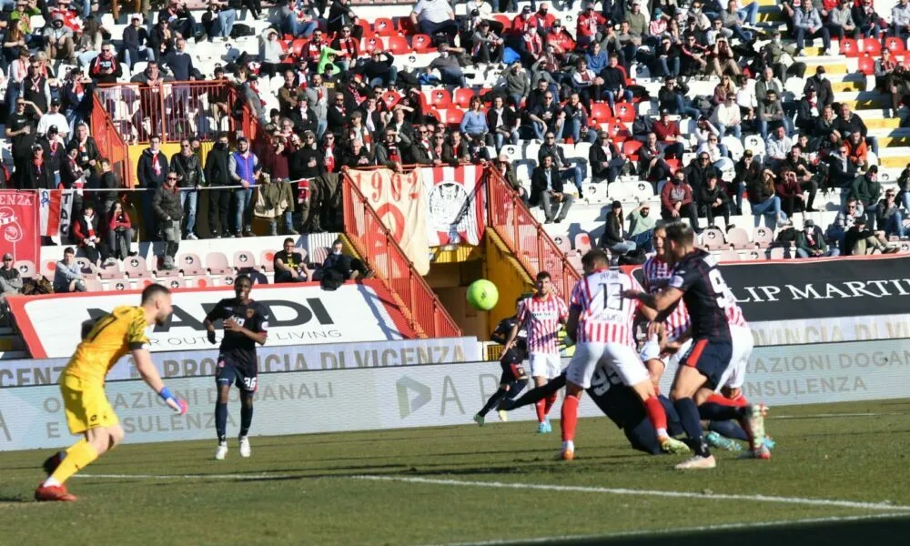 L.R. Vicenza-Carrarese