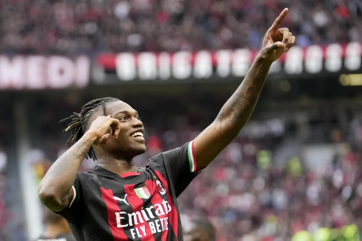 Milan, il sogno (per ora proibito) di Leao:” Vorrei giocare con Mbappé”