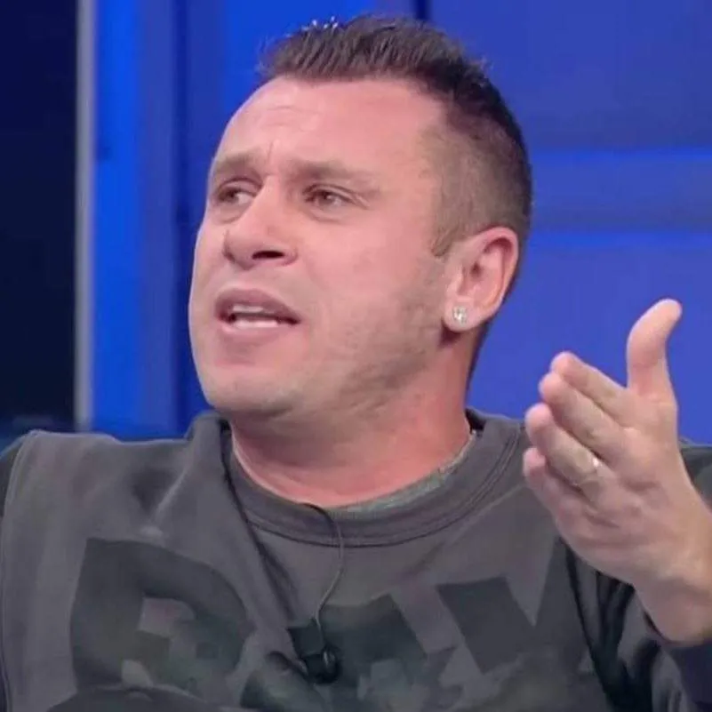 Tassotti contro Cassano: l'ex terzino risponde per le rime
