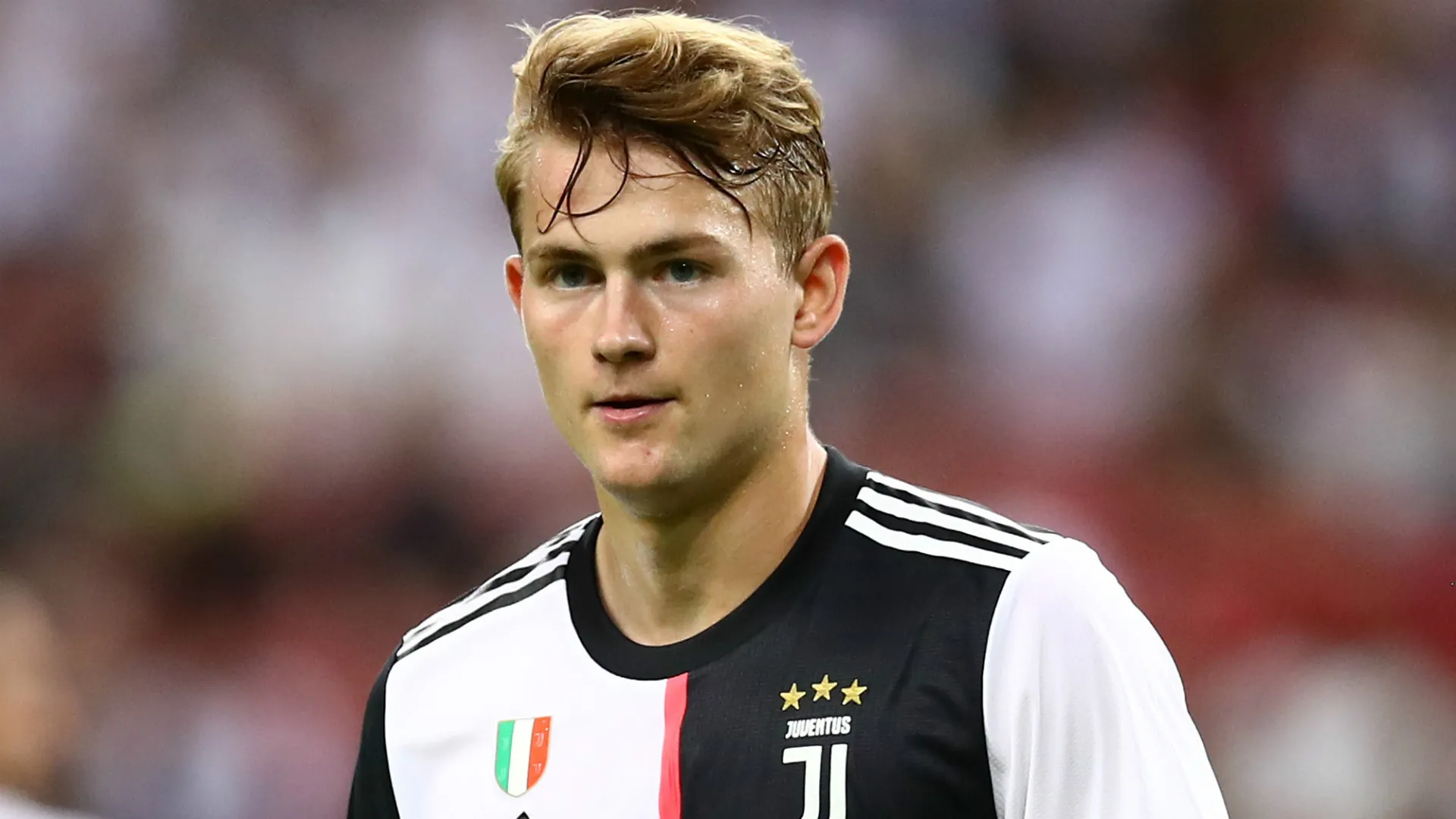 Iuliano su De Ligt: "Non ha difetti, è il miglior difensore in prospettiva"