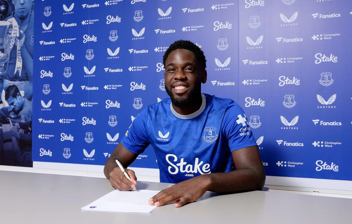 Fiorentina, niente Mangala: UFFICIALE il passaggio all'Everton