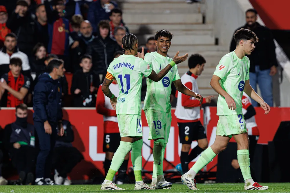 Barcellona, Flick: "Fati e Fort? Capisco la delusione, ma la reazione la voglio in campo"