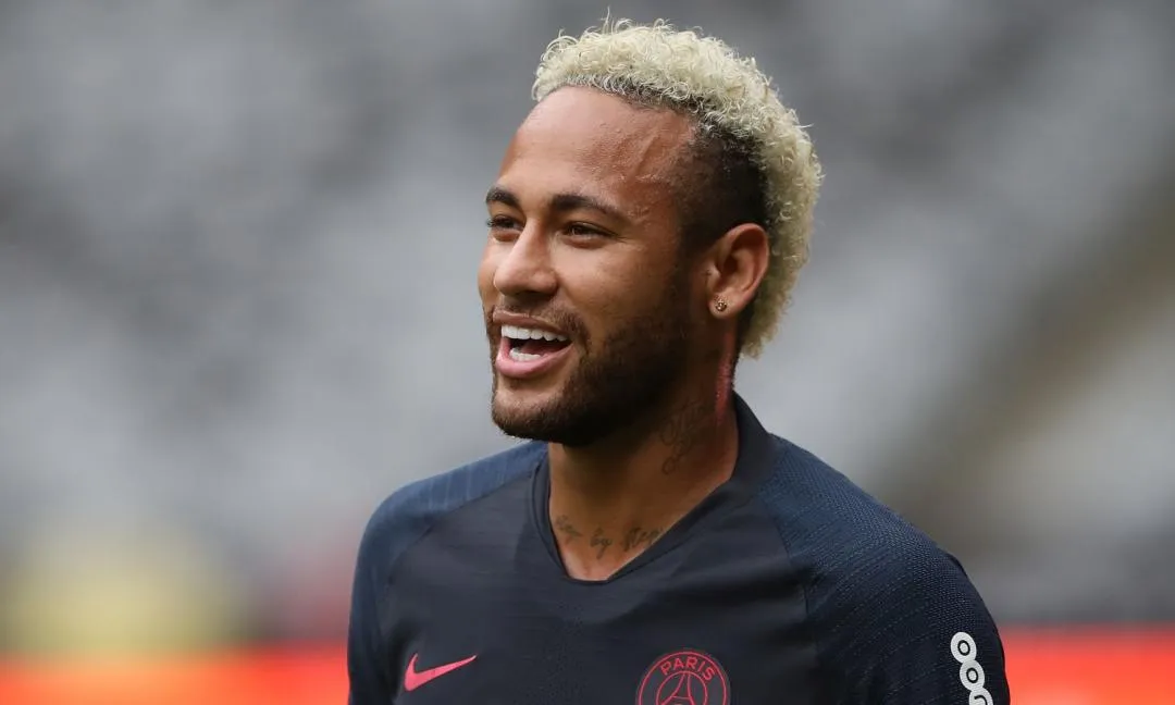 Neymar torna a Barcellona, siamo alle firme...