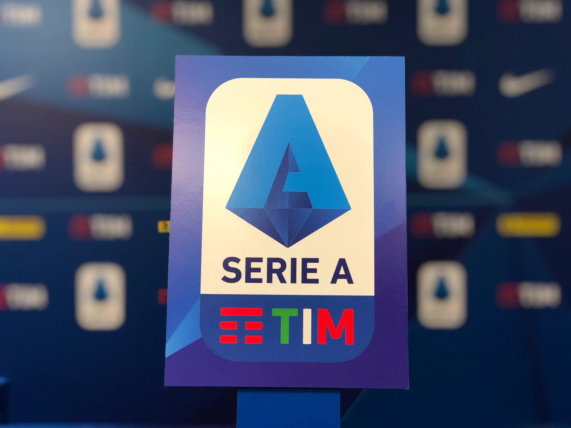 Serie A: posticipata la data d'introduzione del fuorigioco semi-automatico