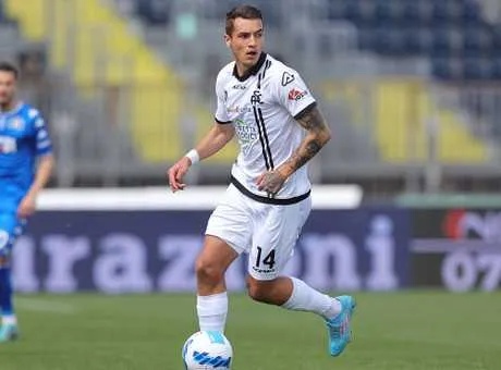Calciomercato Milan, intrecci con il West Ham per Kiwior