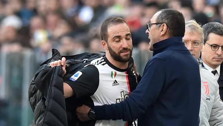 Verso Milan - Juventus, Sarri: "Higuain? È uno da bastone e carota"
