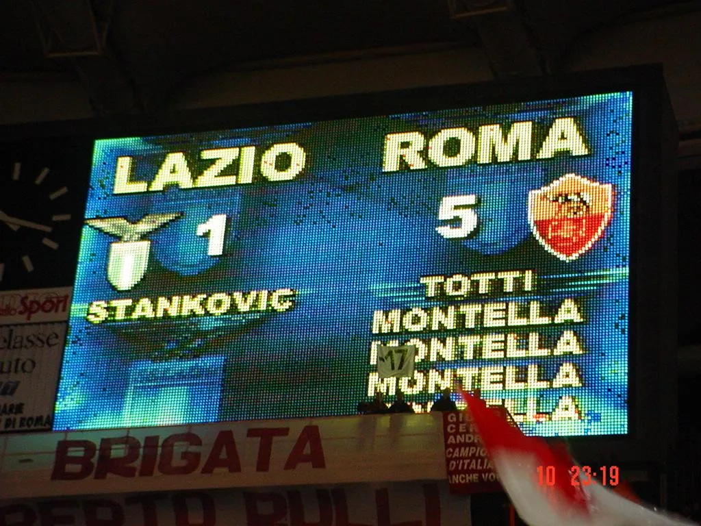 Roma, 22 anni fa il 5-1 alla Lazio